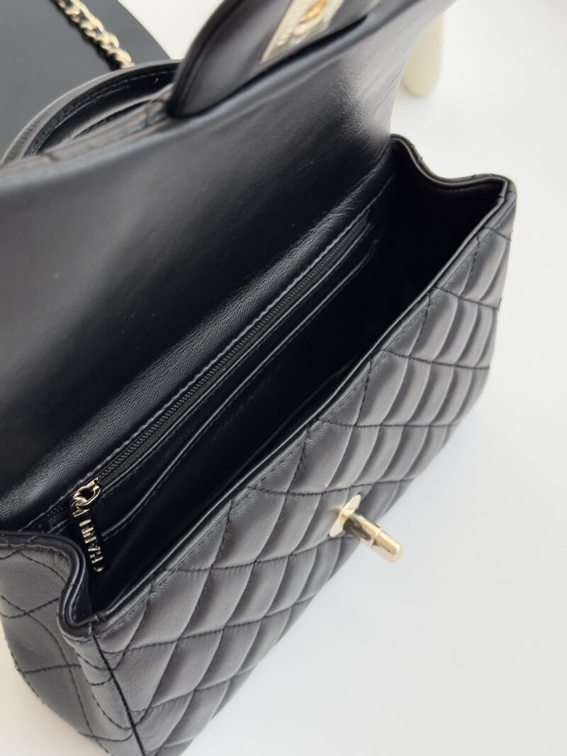 Replica Chanel Handle Mini Cf Bag - Image 4