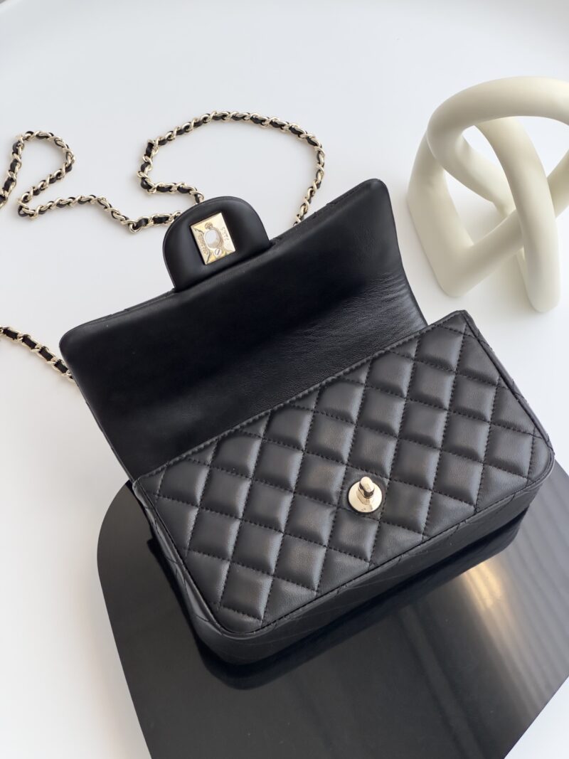 Replica Chanel Handle Mini Cf Bag - Image 3
