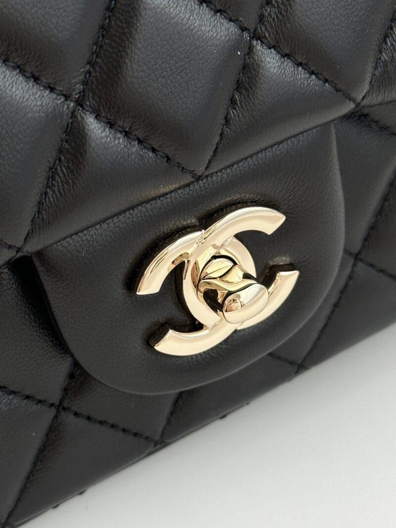 Replica Chanel Handle Mini Cf Bag - Image 9