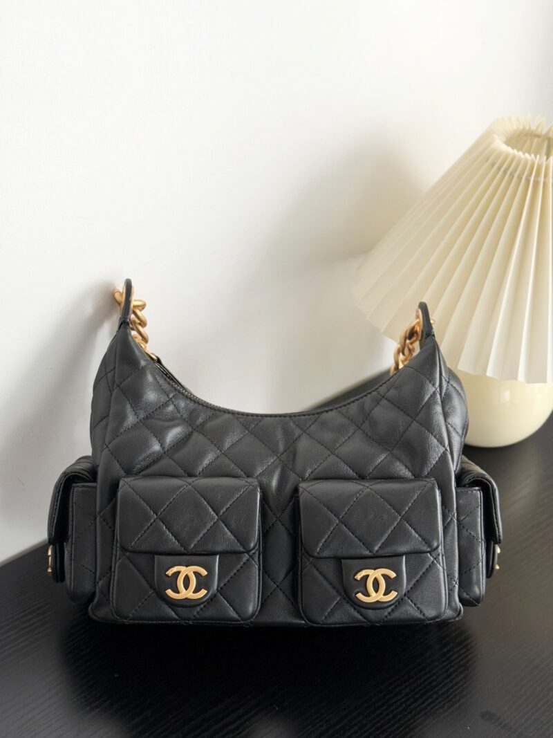 Chanel 25C Black Hobo Bag Replica - Image 4