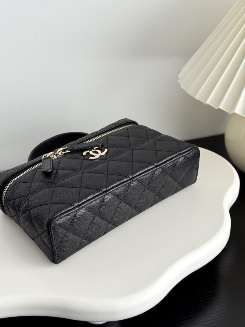 Chanel 25C Black Vanity Box Replica - Image 5
