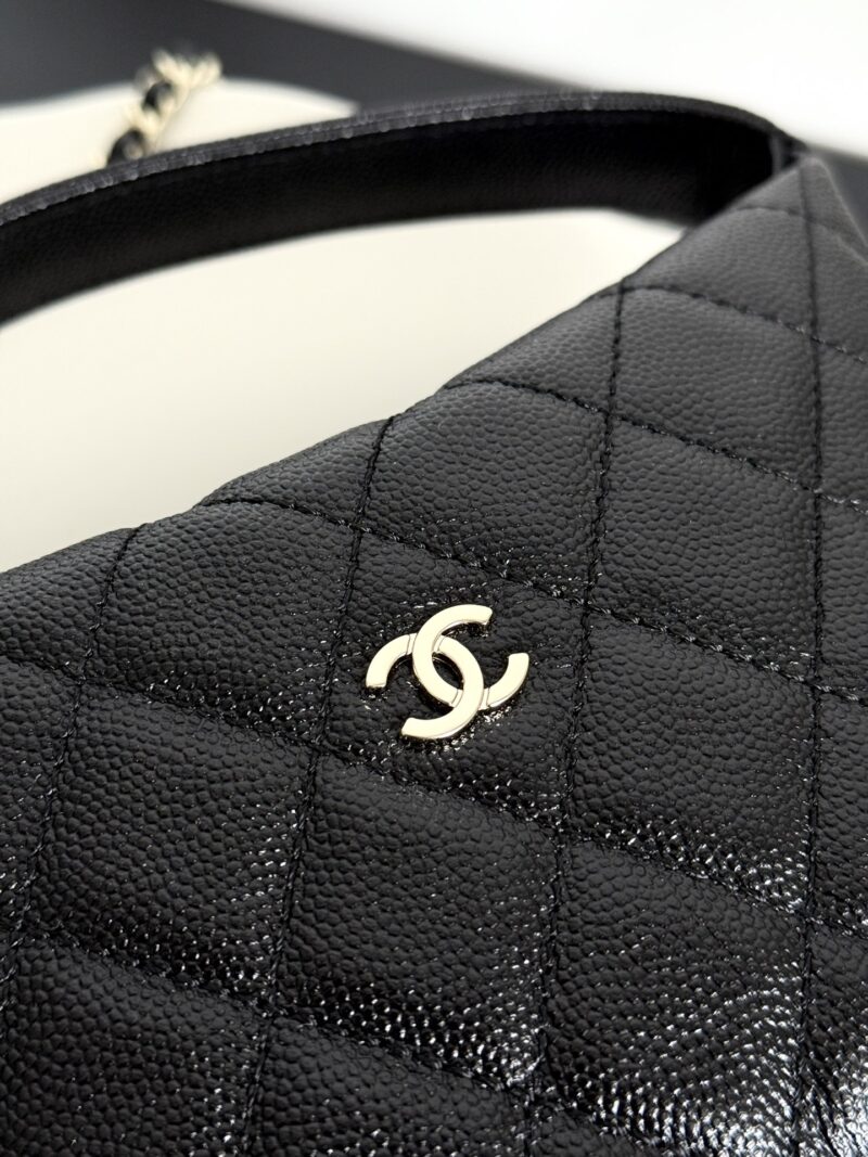 Replica Chanel 25C Hobo Chain Bag in Black - Image 5